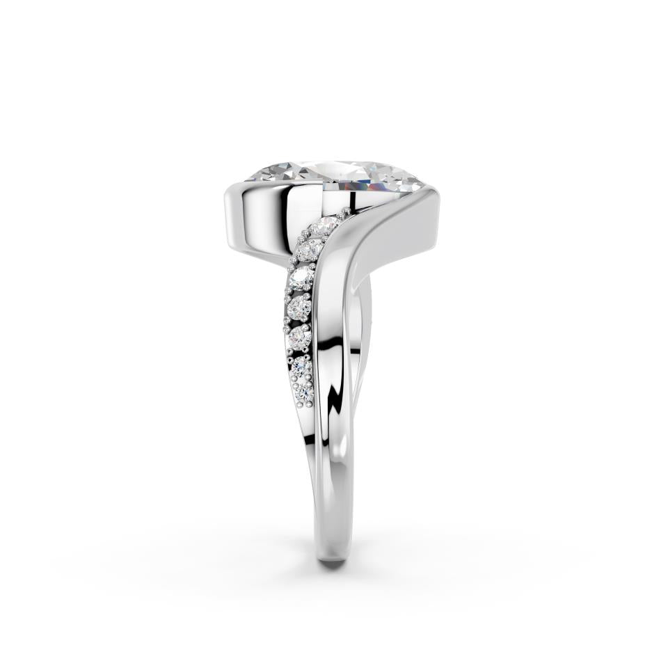 OVAL PAVE RING