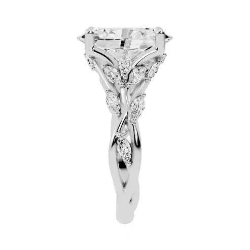 OVAL RING WITH MARQUISE SIDE STONES