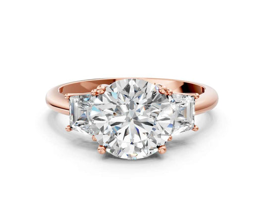 ROUND TRAPAZOID 3 STONE RING - M&D Signature Jewels