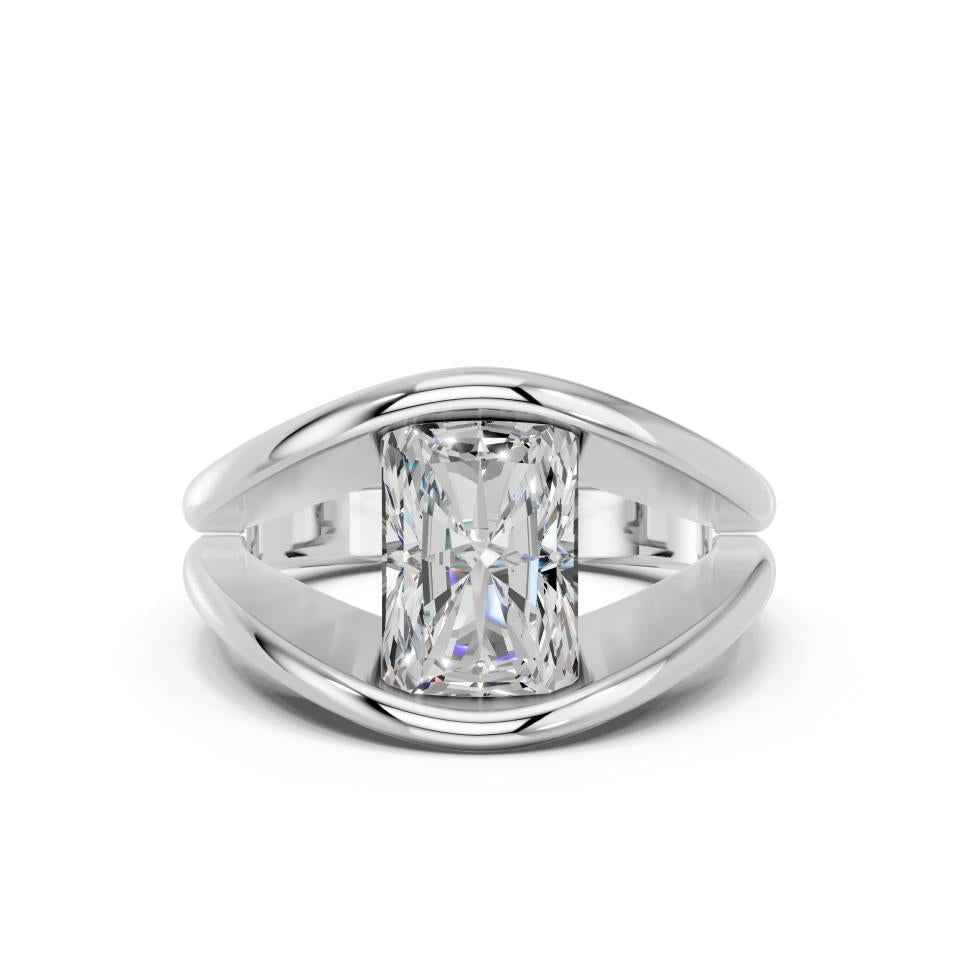 RADIANT FANCY BEZEL RING