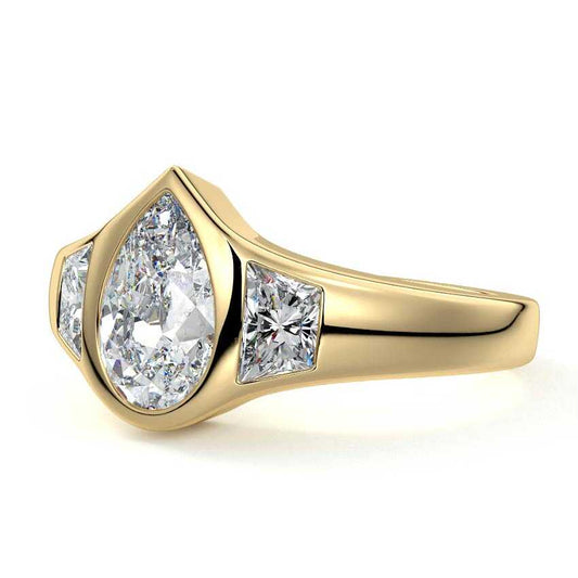 PEAR 3 STONE RING - M&D Signature Jewels