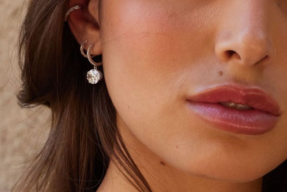 EARRING