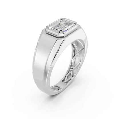 EMERALD E-W RING