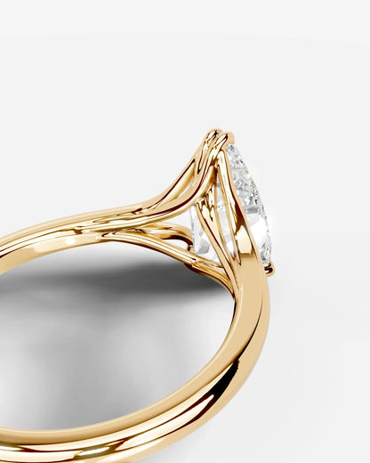 Pear Cut Lab Diamond Engagement Ring with classic eight prong| D VS1