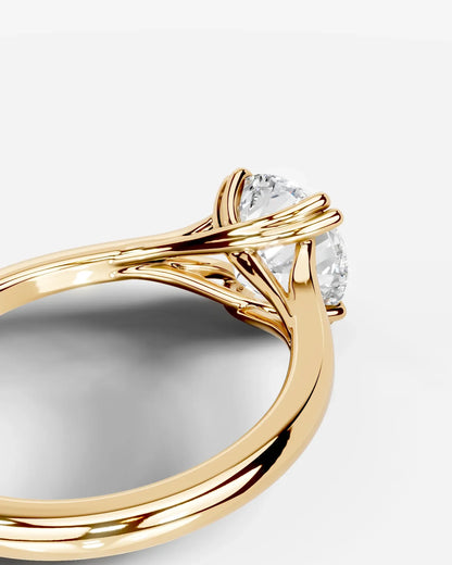 Round Cut Lab Diamond Engagement Ring with classic eight prong| D VS1