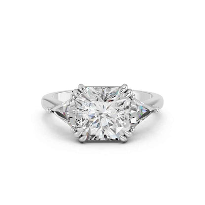 PRINCESS RING WITH TRIANGLE SIDE STONES