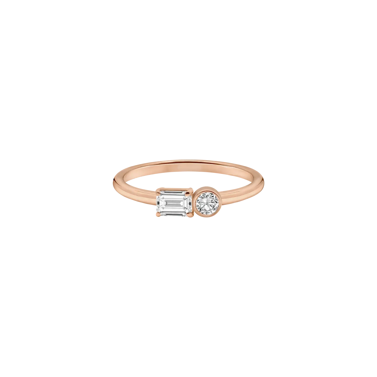 EMERALD & ROUND LAB DIAMOND TOI ET MOI RING