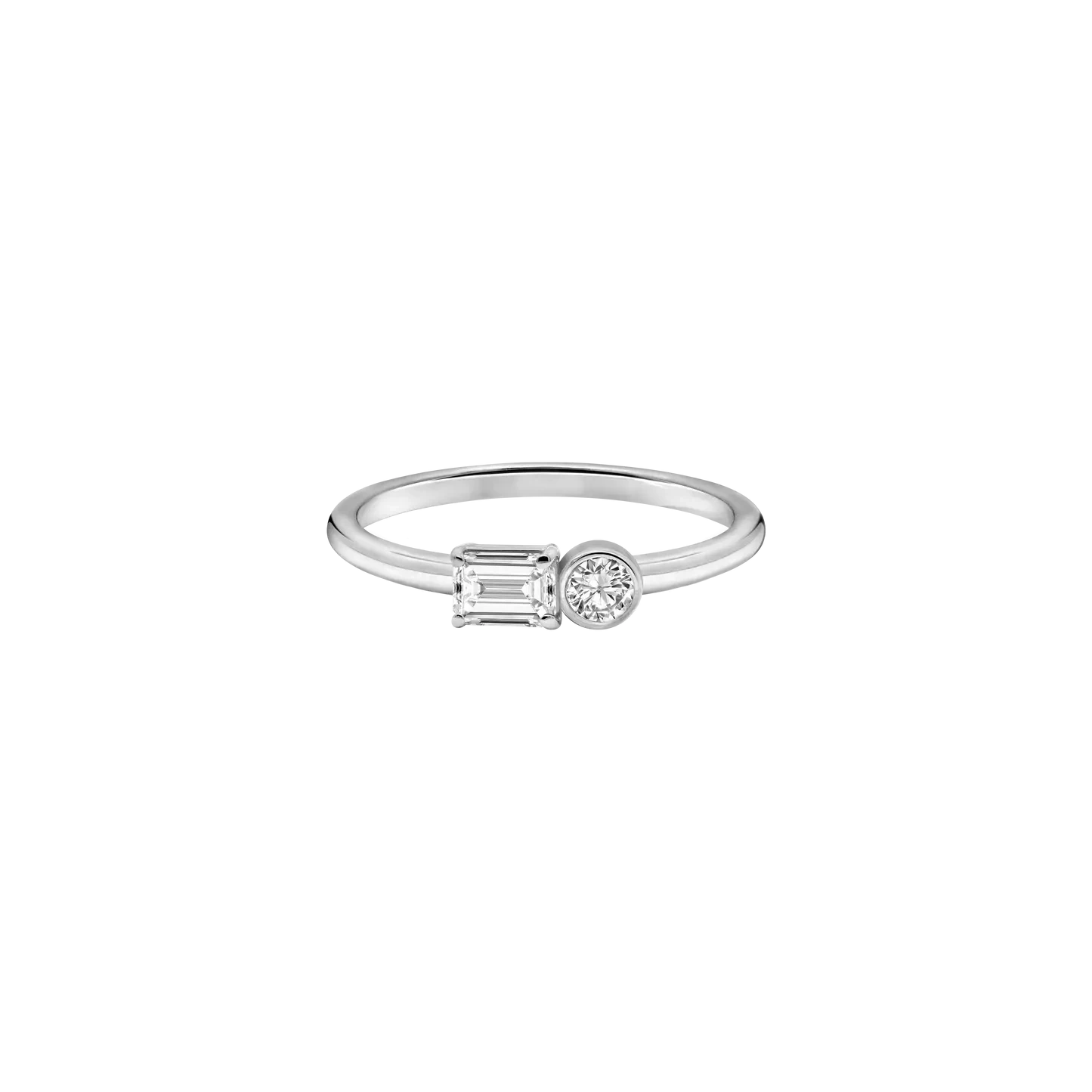 EMERALD & ROUND LAB DIAMOND TOI ET MOI RING