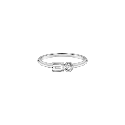 EMERALD & ROUND LAB DIAMOND TOI ET MOI RING