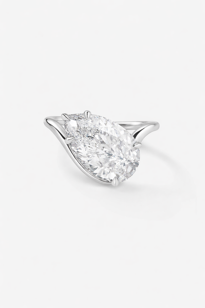 PEAR WAVE EAST WEST - M&D Signature Jewels