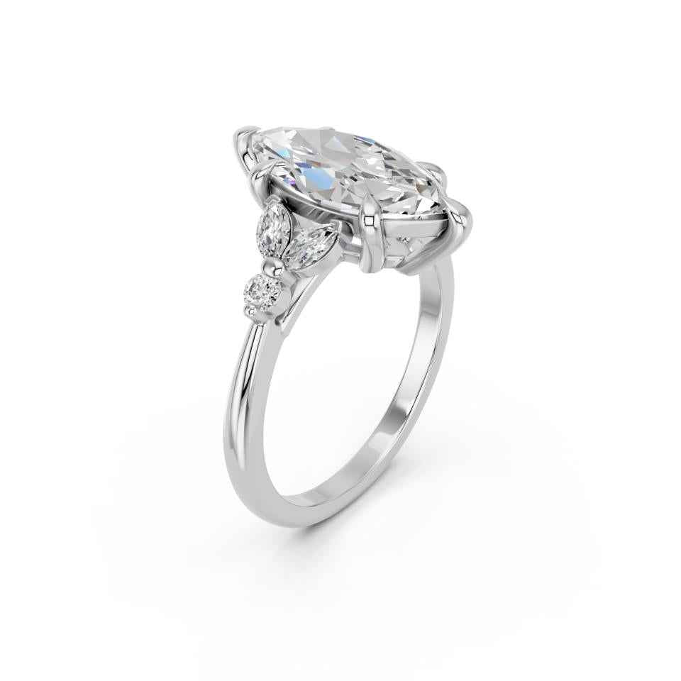 MARQUISE RING WITH SIDE STONES