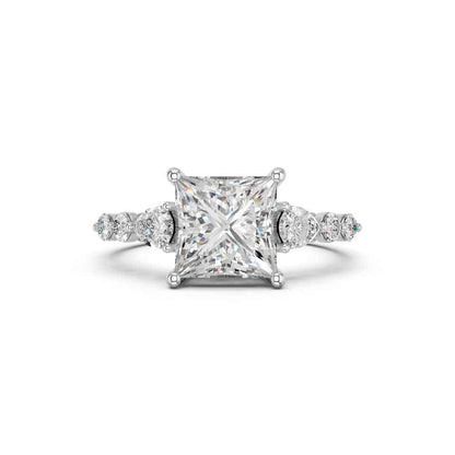 PRINCESS RING WITH SIDE STONES
