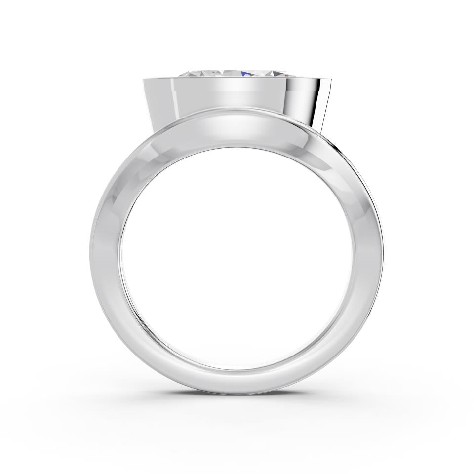OVAL FANCY SOLITAIRE RING