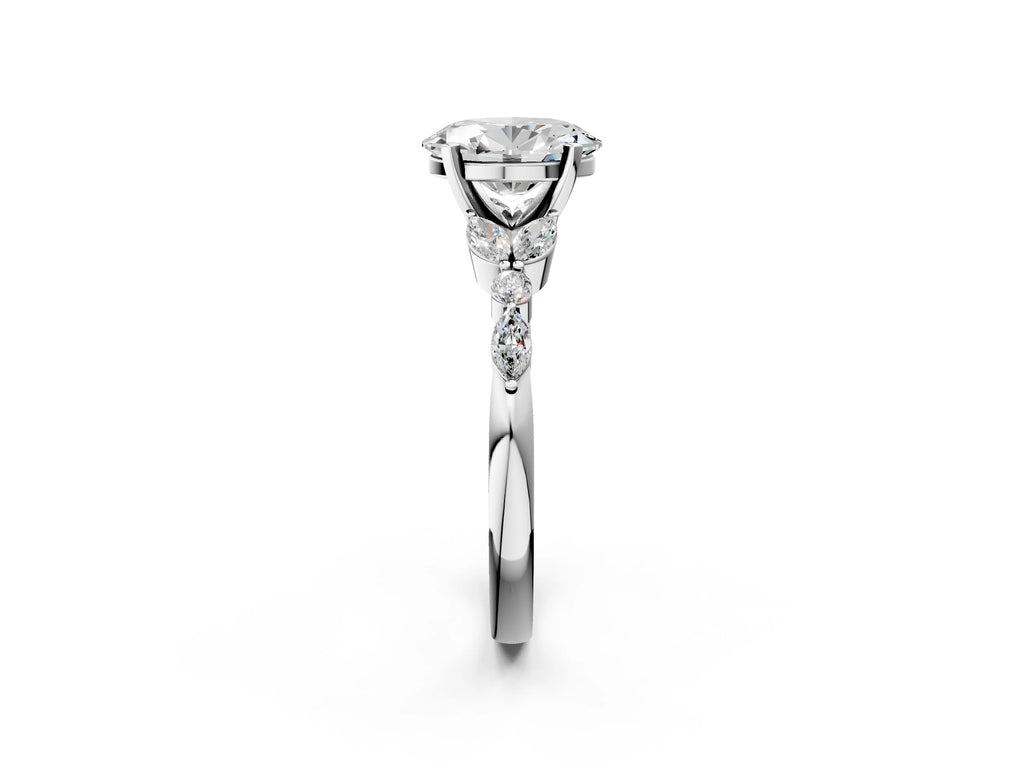 OVAL NATURE INSPIRED RING
