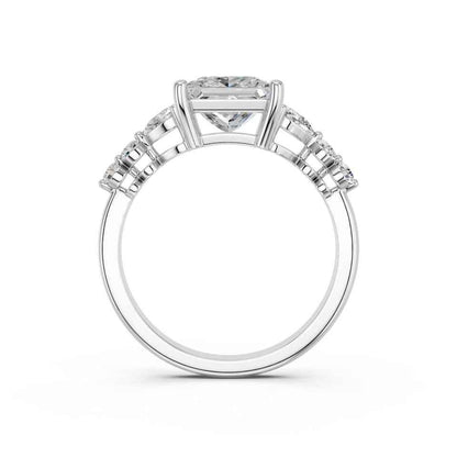 PRINCESS RING WITH SIDE STONES