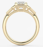 EMERALD VINTAGE RING
