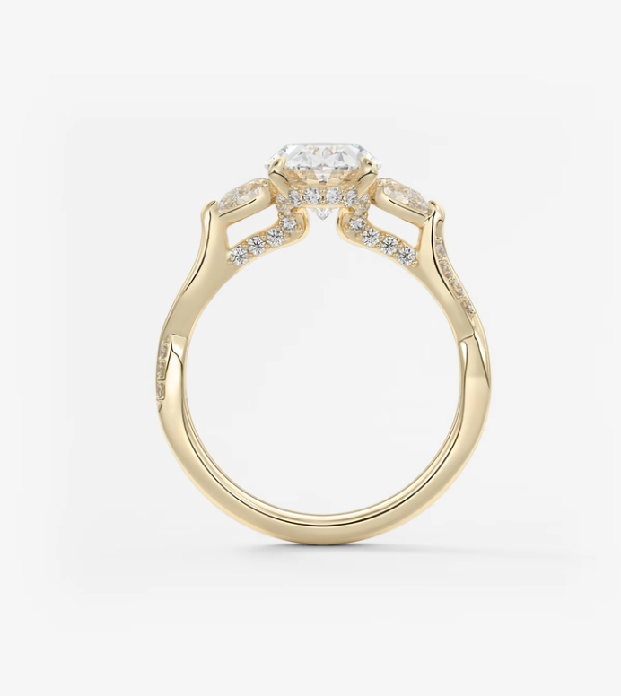 OVAL VINTAGE RING