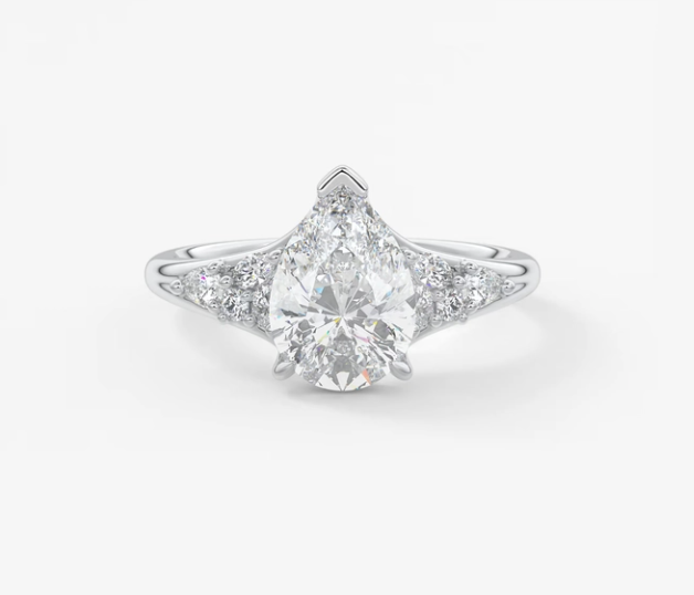 PEAR VINTAGE RING