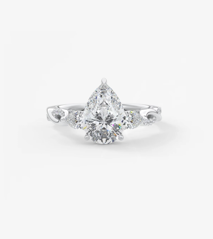 PEAR VINTAGE RING