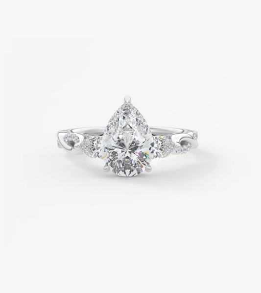 PEAR VINTAGE RING