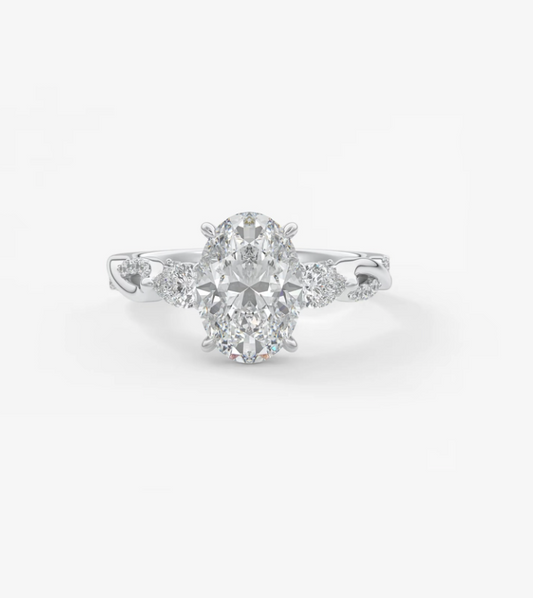 OVAL VINTAGE RING