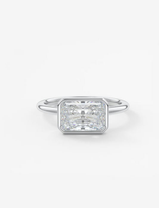 RADIANT EAST WEST WITH BEZEL RING