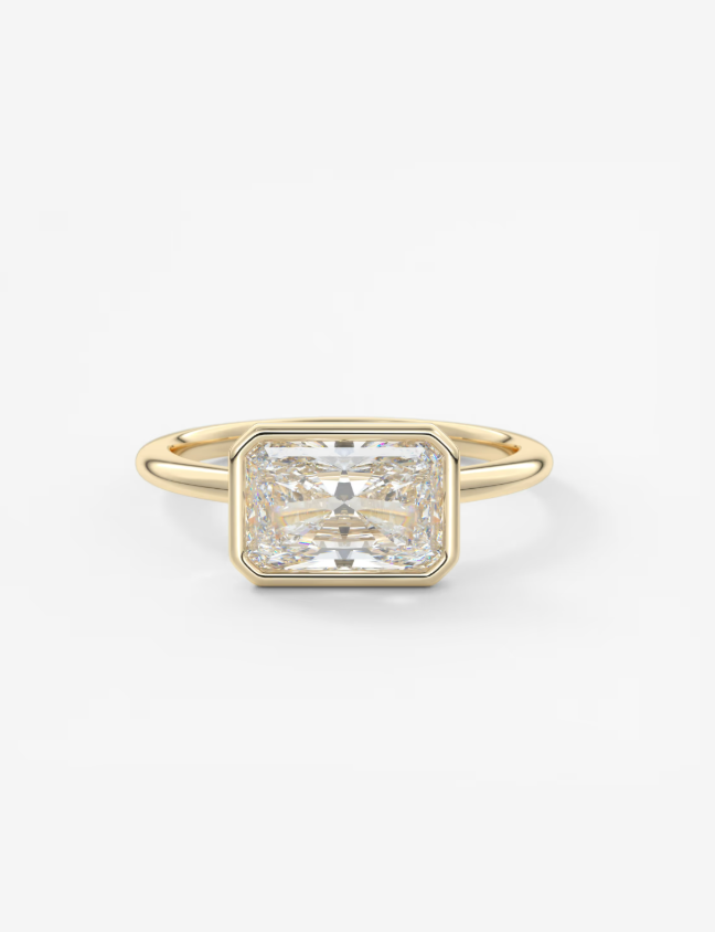 RADIANT EAST WEST WITH BEZEL RING