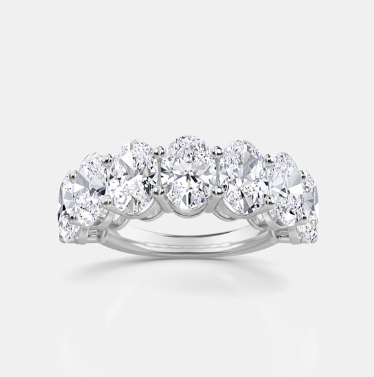 OVAL 7 STONE RING