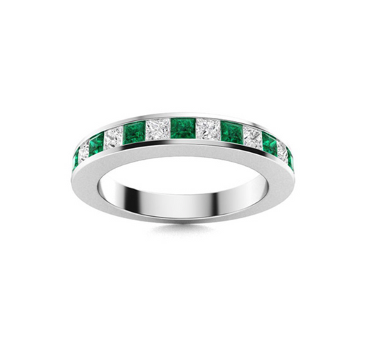 Princess-cut Tsavorite and VS Diamond Wedding Ring