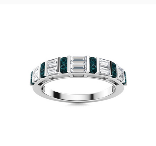 Blue Diamond and VS Diamond Wedding Ring