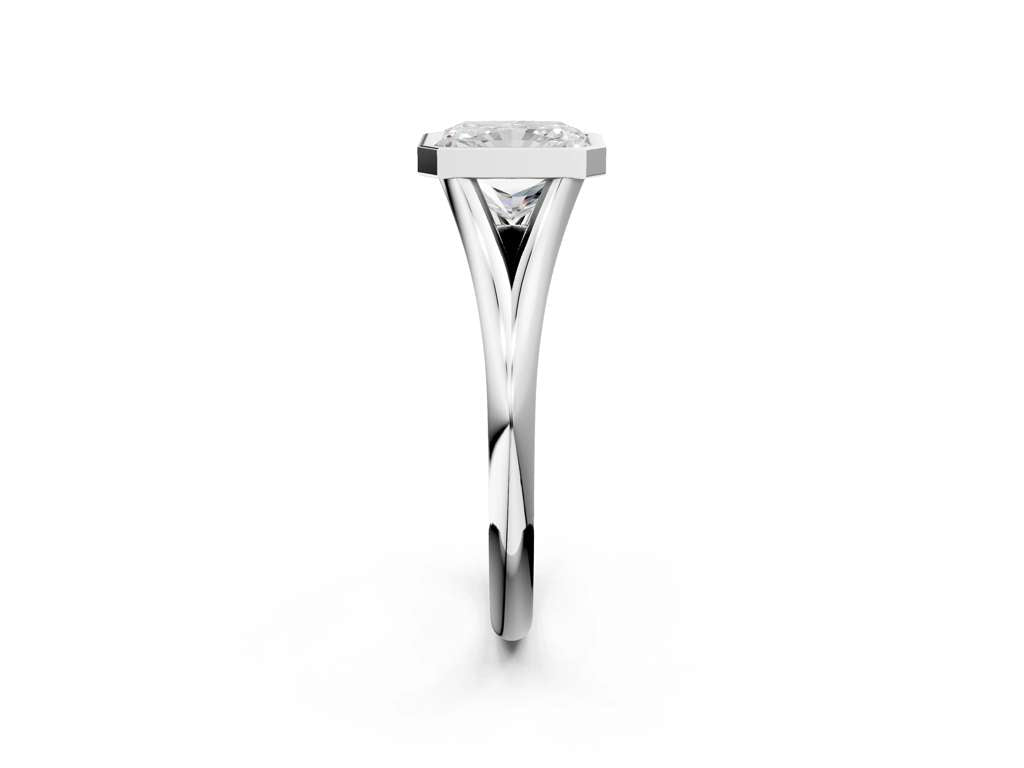 RADIANT ACCENTED BEZEL RING