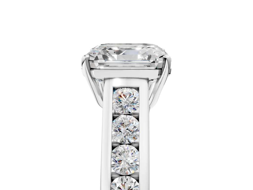 ASSCHER CHANNEL RING