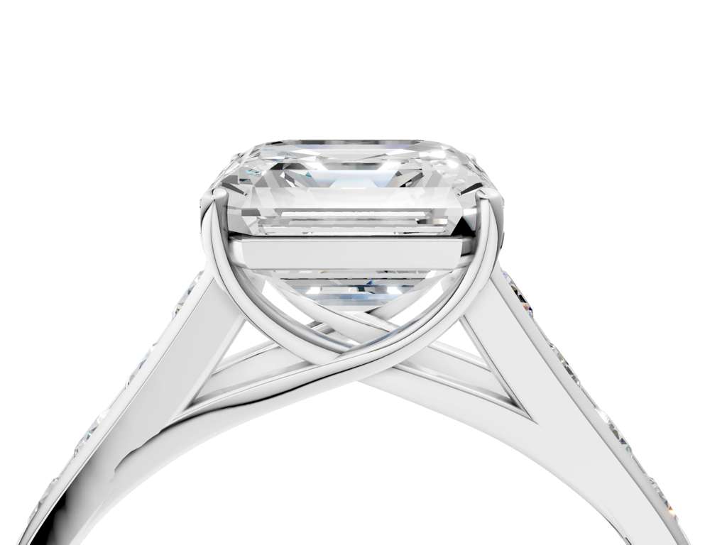 ASSCHER CHANNEL RING