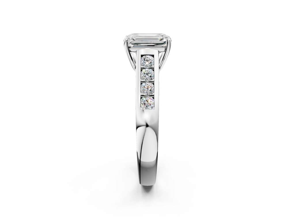 EMERALD CHANNEL RING