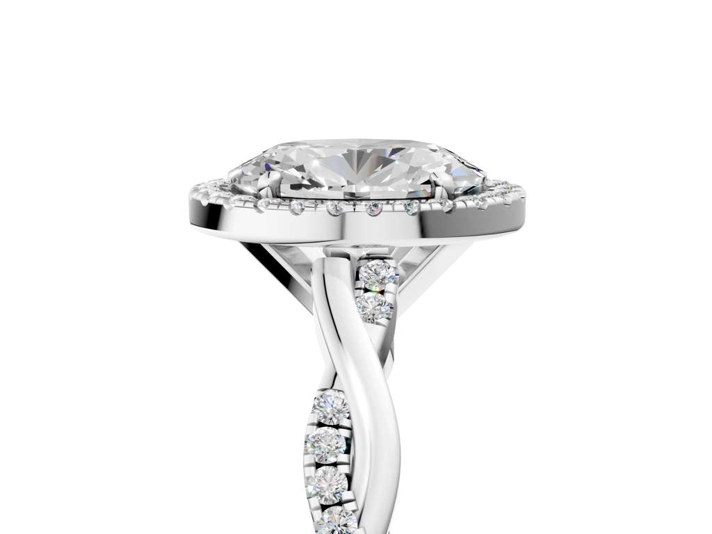 OVAL TWISTED PAVE WITH HALO
