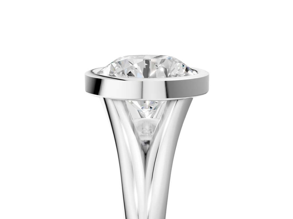 ROUND ACCENTED BEZEL RING