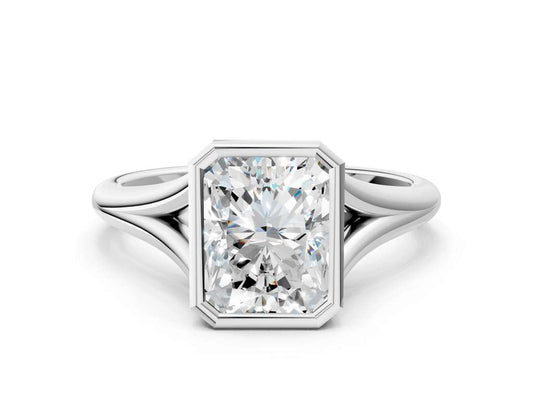 RADIANT ACCENTED BEZEL RING