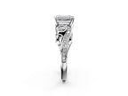 EMERALD VINTAGE RING