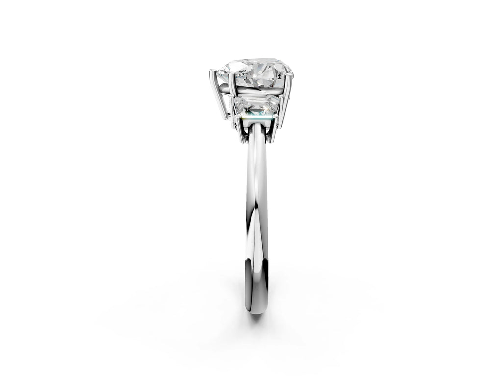HEART TRAPAZOID 3 STONE RING