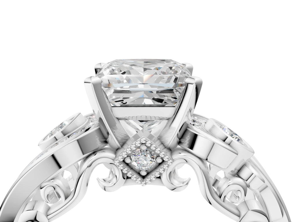 PRINCNESS VINTAGE RING