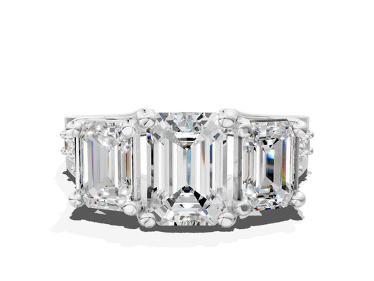 EMERALD 3 STONE RING