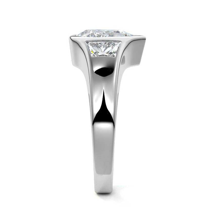 PEAR 3 STONE RING
