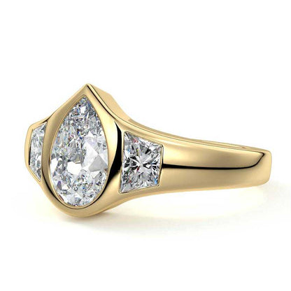 PEAR 3 STONE RING - M&D Signature Jewels
