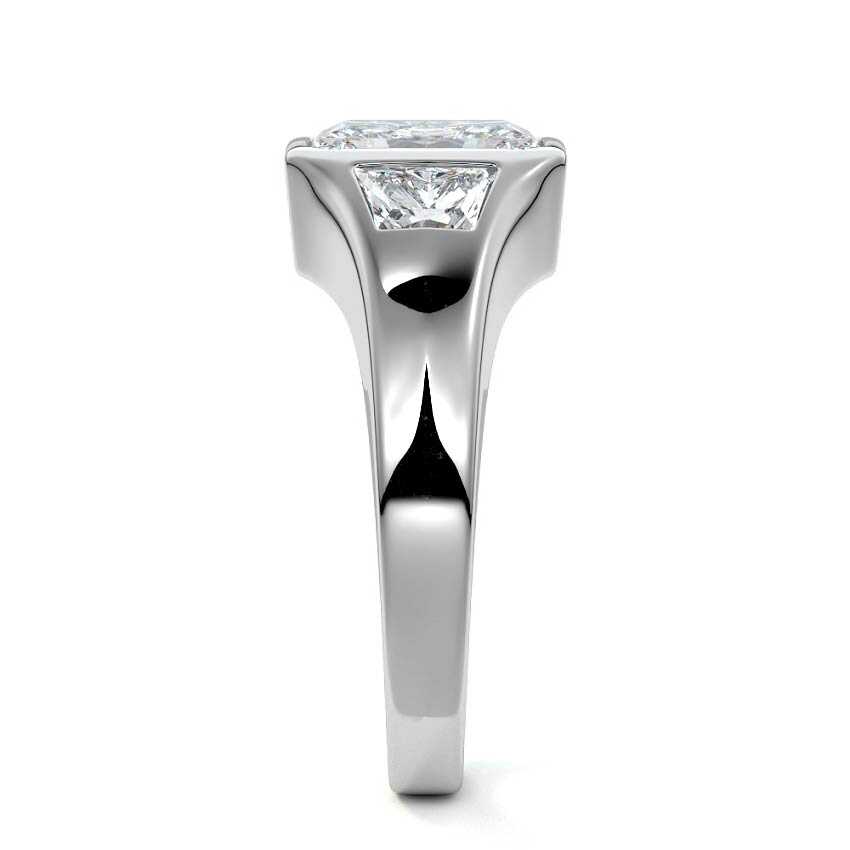 RADIANT 3 STONE RING