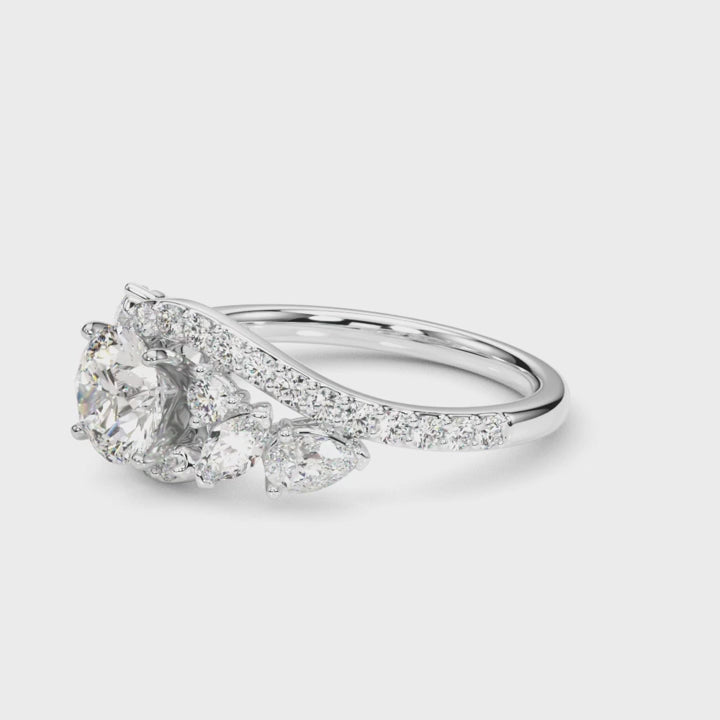 ROUND VINTAGE RING