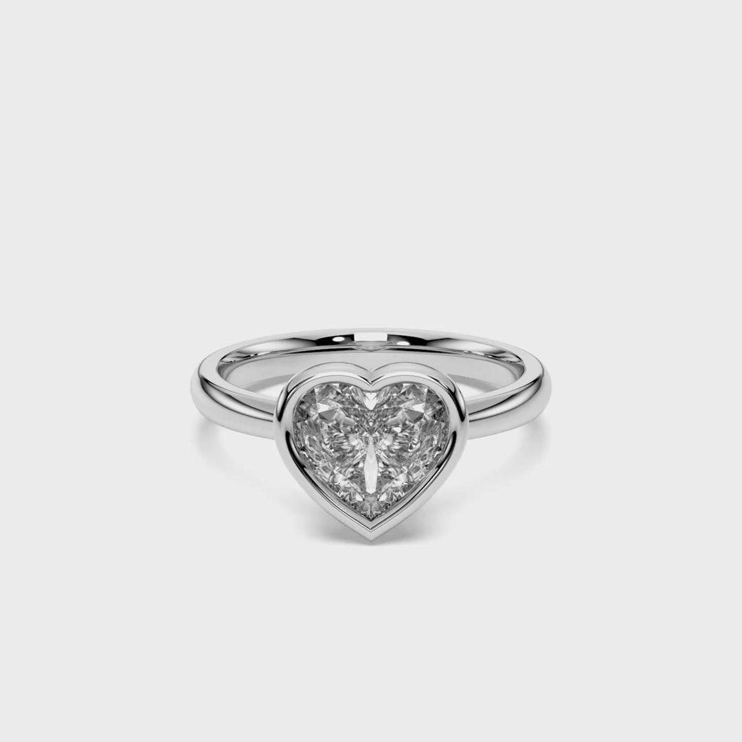 HEART BEZEL RING
