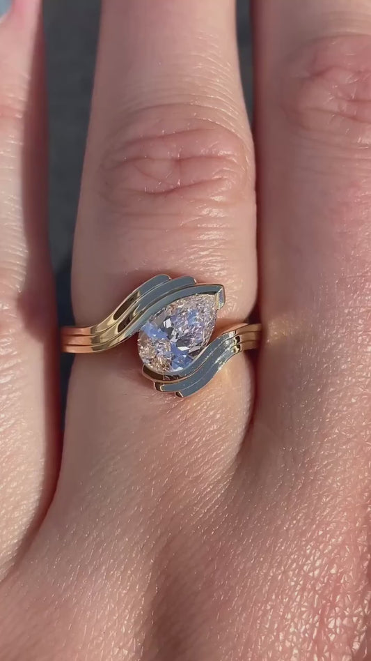 PEAR HALF BEZEL RING