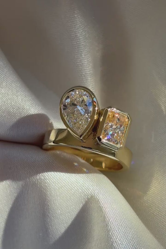 PEAR RADIANT TOI MOI RING