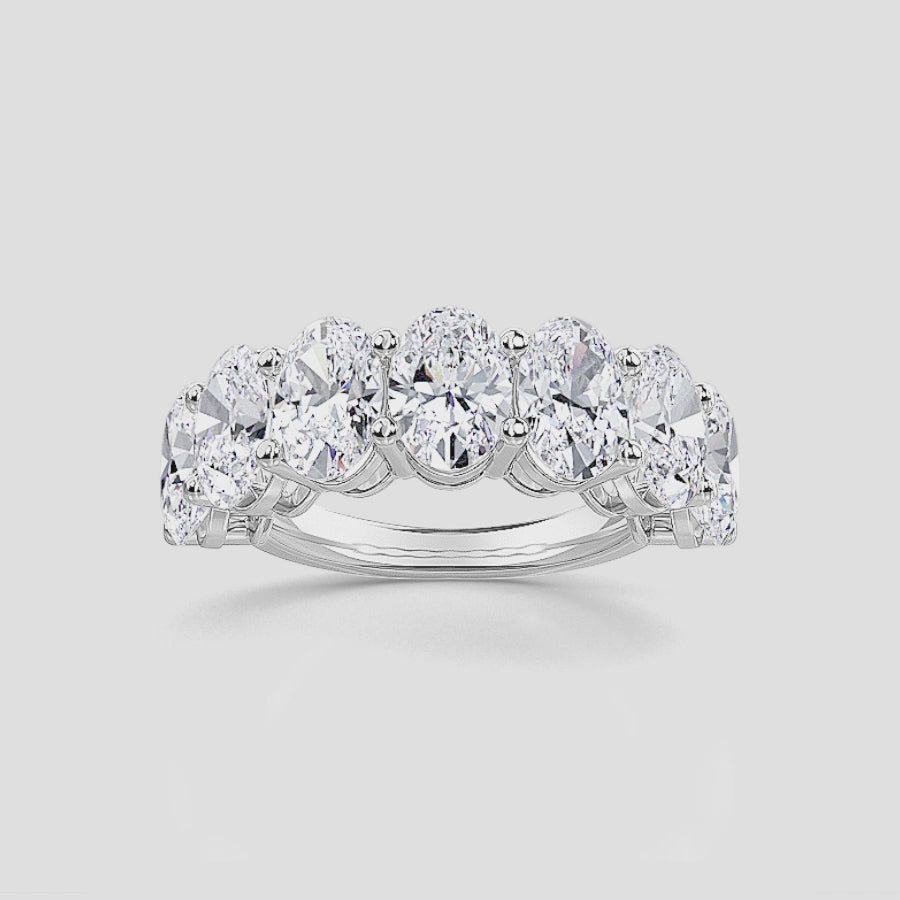 OVAL 7 STONE RING