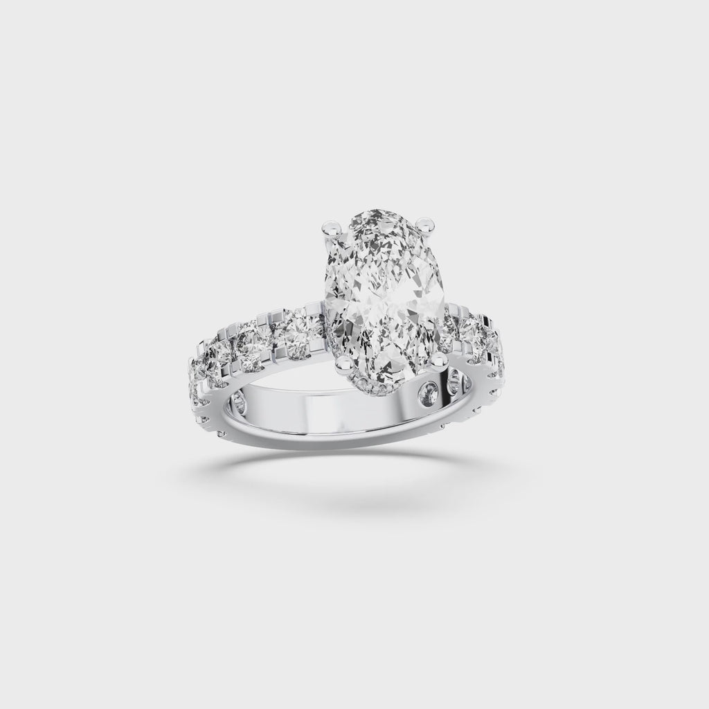 OVAL PAVE RING